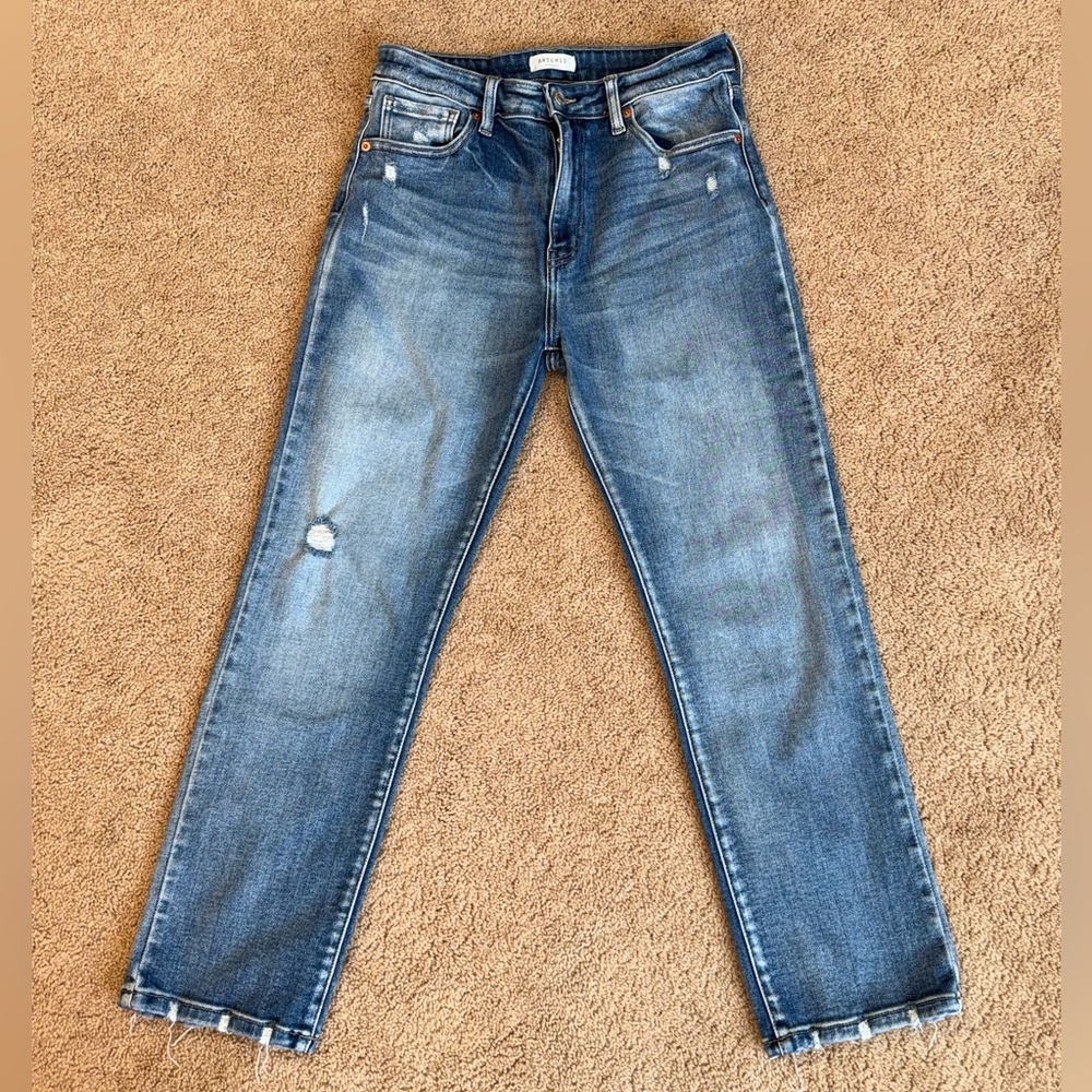 High Rise Straight Leg Jeans w/ Stretch